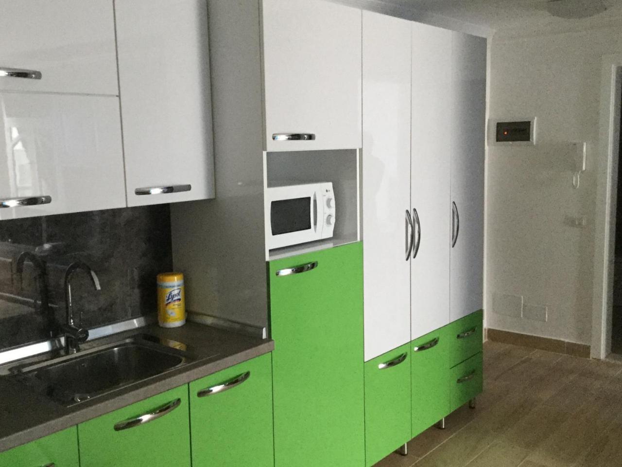 Kk Fafa Apartments Golem  Exterior foto